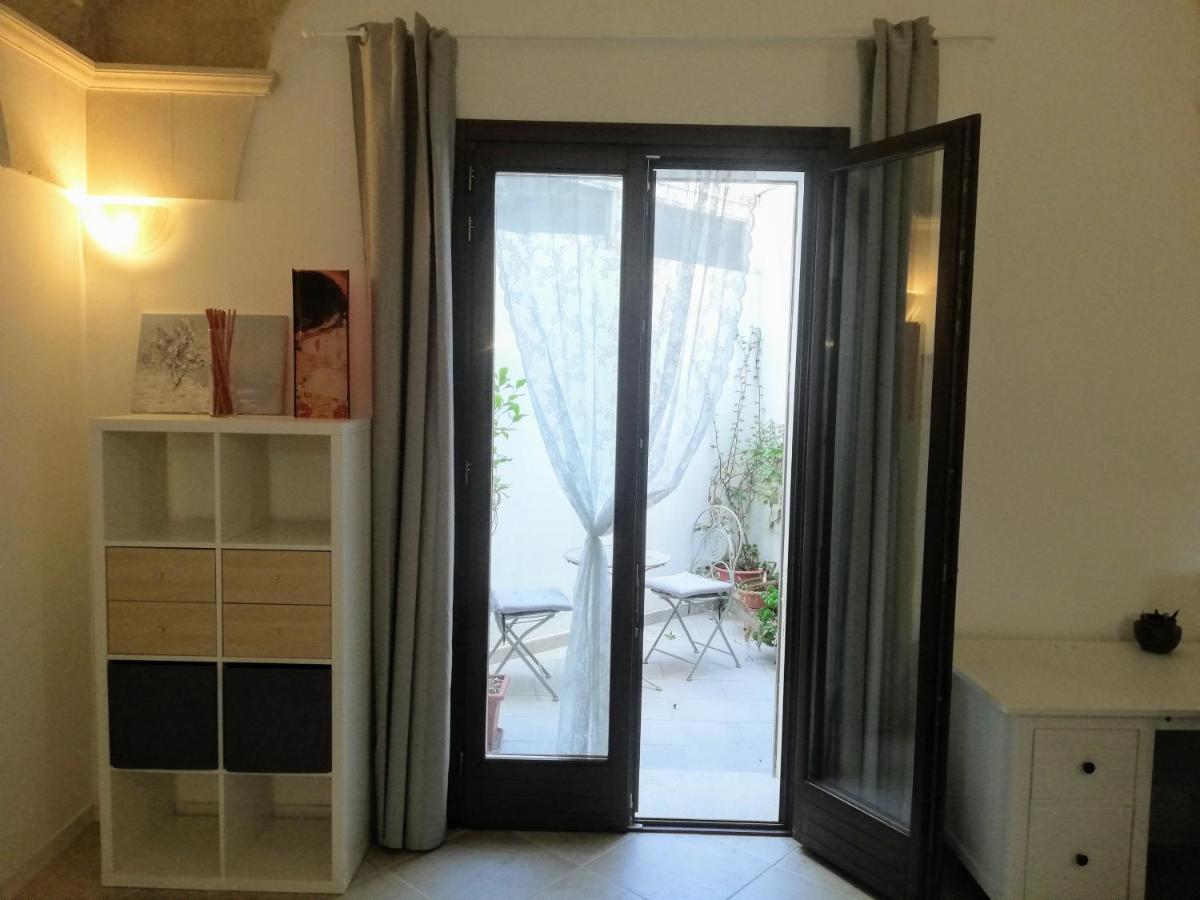 Mesagnesi 6 - Loft Centro Storico Sit Apartment Lecce Bagian luar foto