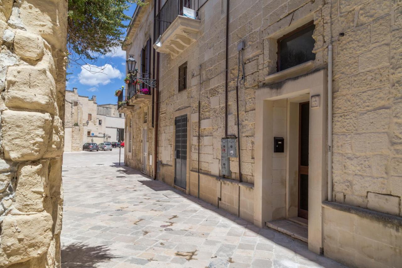 Mesagnesi 6 - Loft Centro Storico Sit Apartment Lecce Bagian luar foto