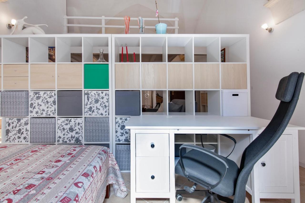 Mesagnesi 6 - Loft Centro Storico Sit Apartment Lecce Bagian luar foto