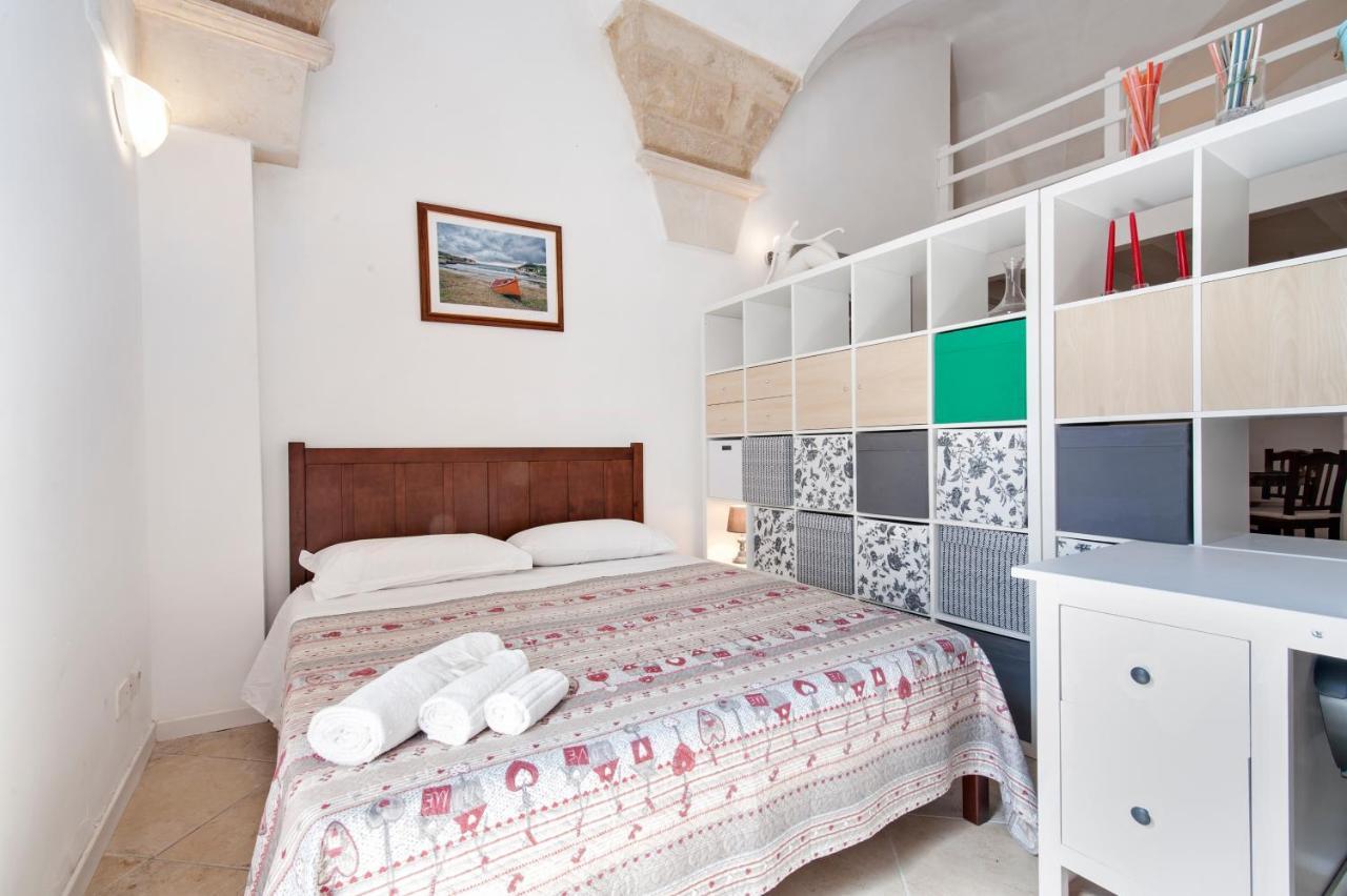 Mesagnesi 6 - Loft Centro Storico Sit Apartment Lecce Bagian luar foto