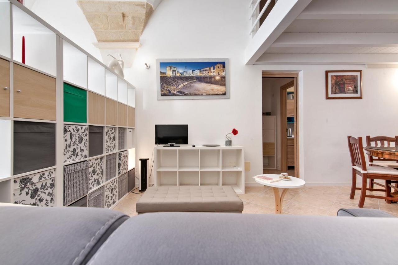 Mesagnesi 6 - Loft Centro Storico Sit Apartment Lecce Bagian luar foto